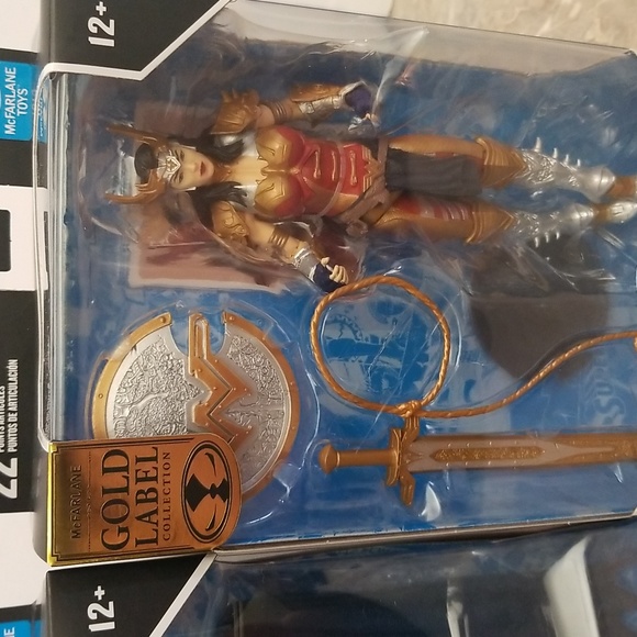 Wonder Woman Bundle - Picture 5 of 12